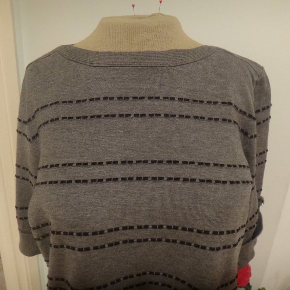NEW Apt. 9 Women Plus Grey Boat Neck Short Sleeve Pullover Gathered Sides 2X - Picture 4 of 8